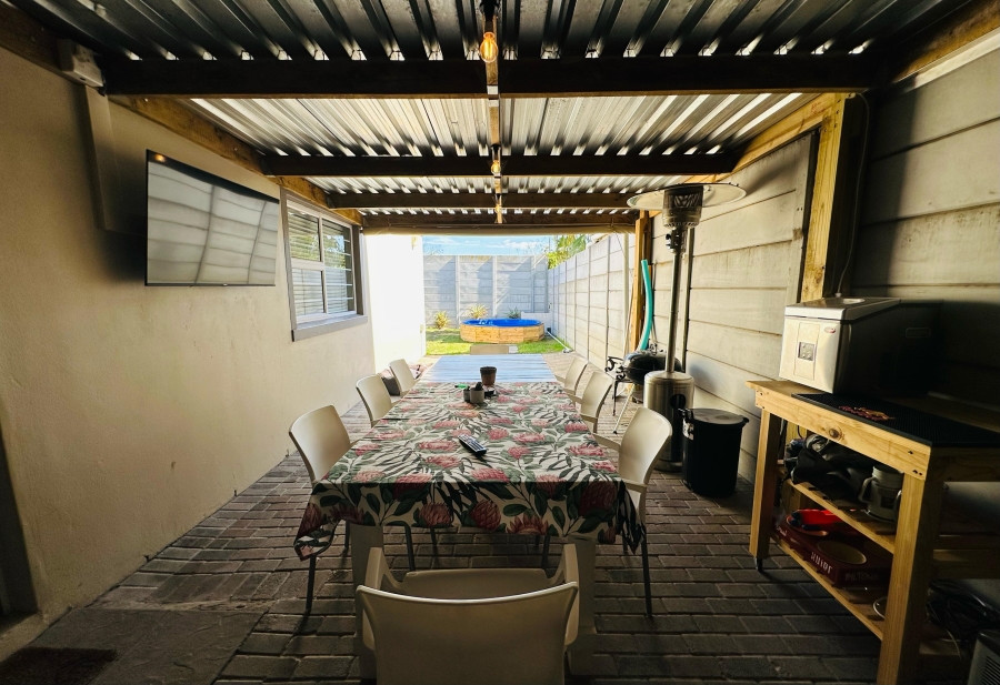 3 Bedroom Property for Sale in Sonstraal Heights Western Cape
